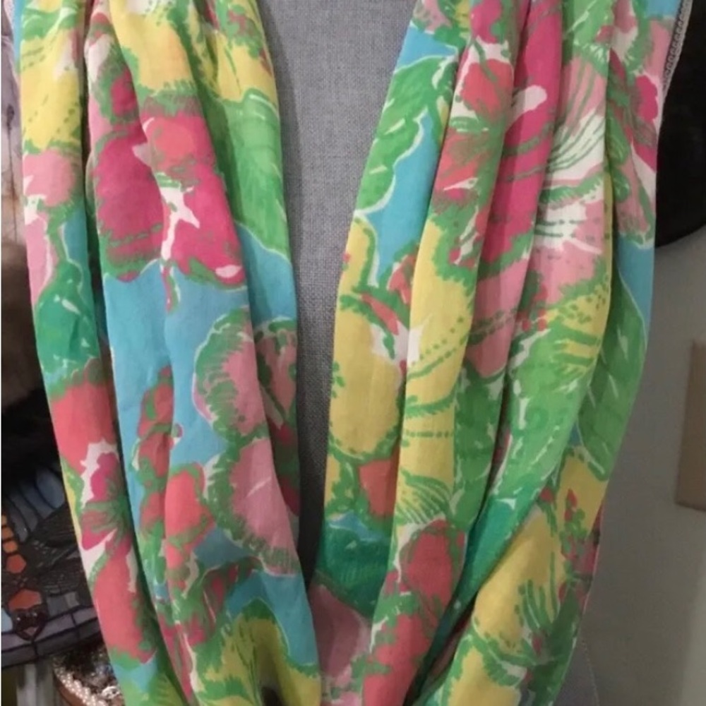 Lilly Pulitzer Womens One Size Pink Green Floral Riley Infinity Loop Scarf